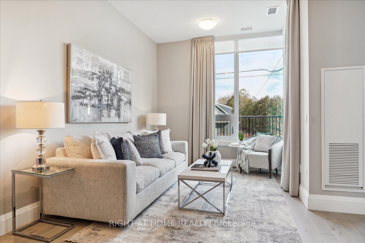 73 Arthur Street S, #101