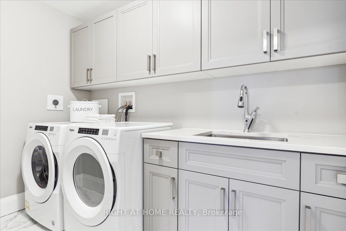 73 Arthur Street S, #101