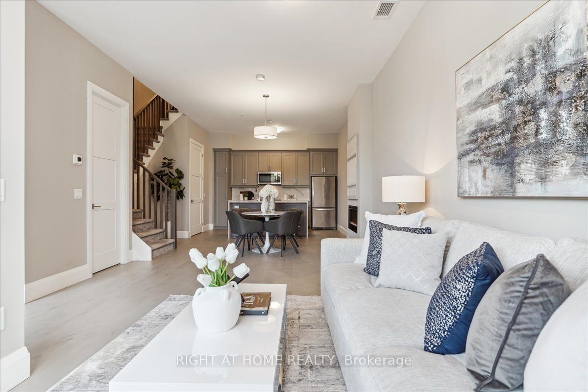 73 Arthur Street S, #101
