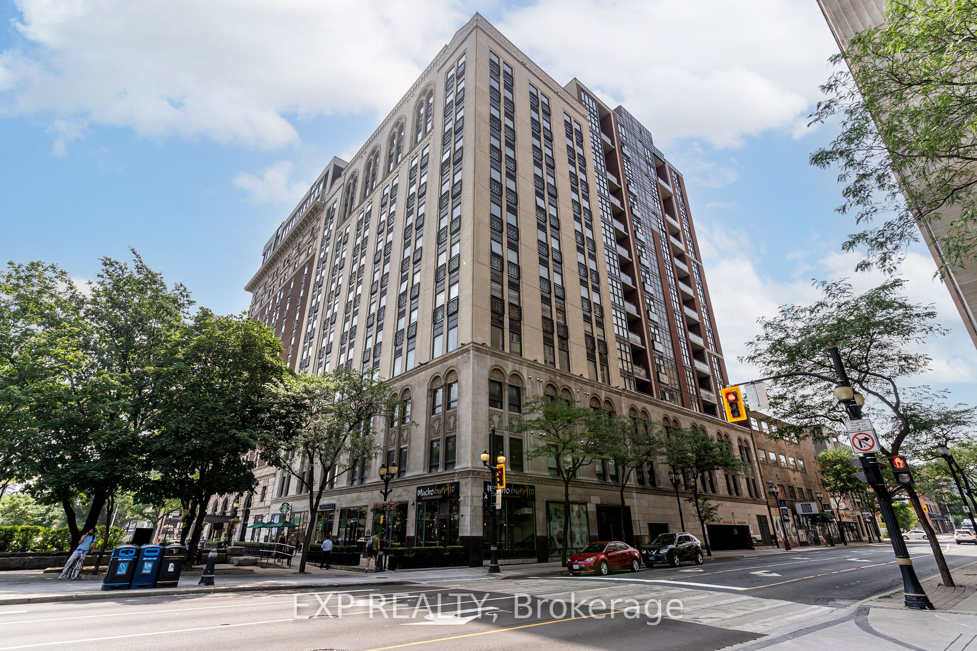 112 King St E, #608