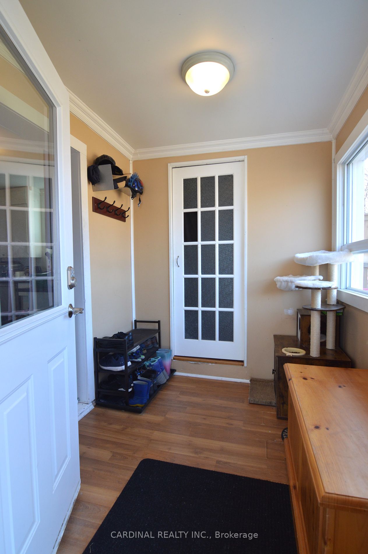 28 Alexander St