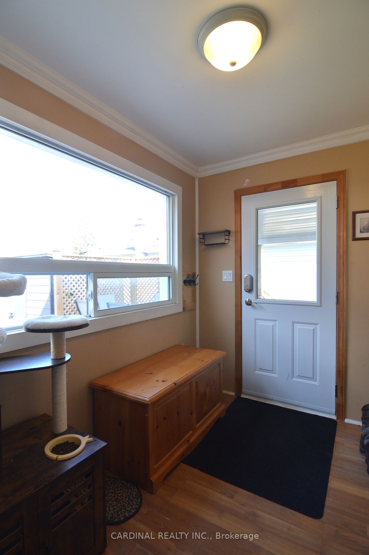 28 Alexander St