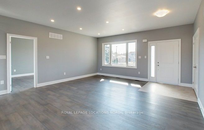 43 Country Crescent