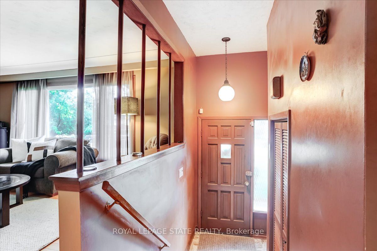 607 Iroquois Ave