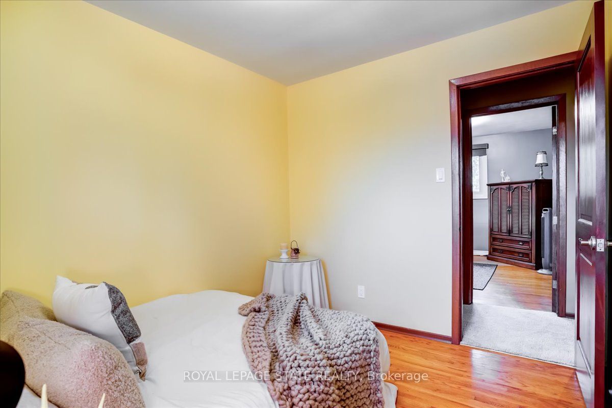 607 Iroquois Ave