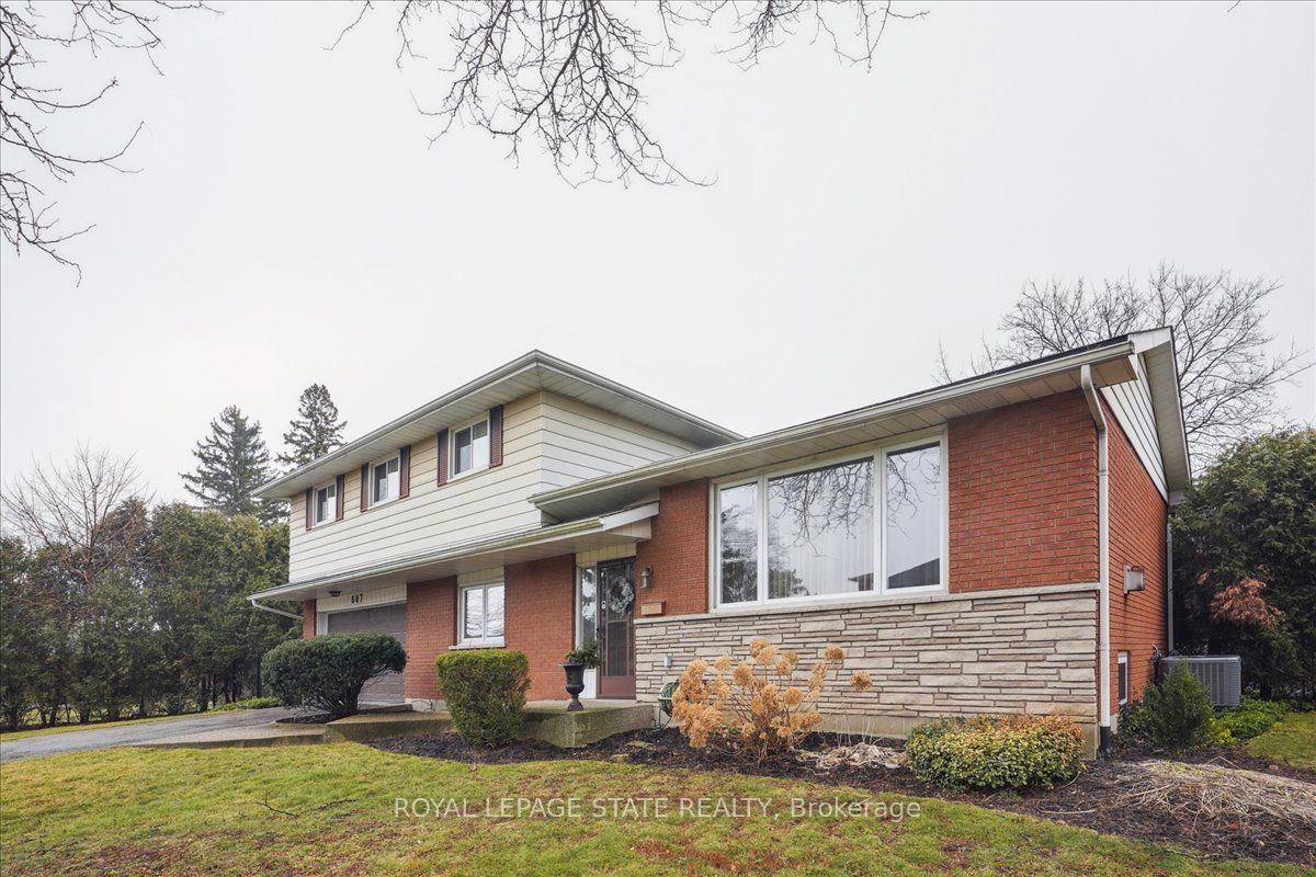 607 Iroquois Ave