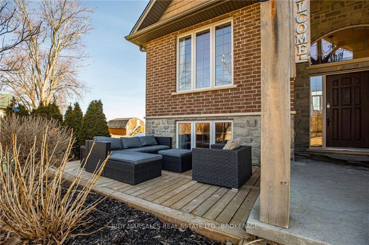 22 Painter Rd