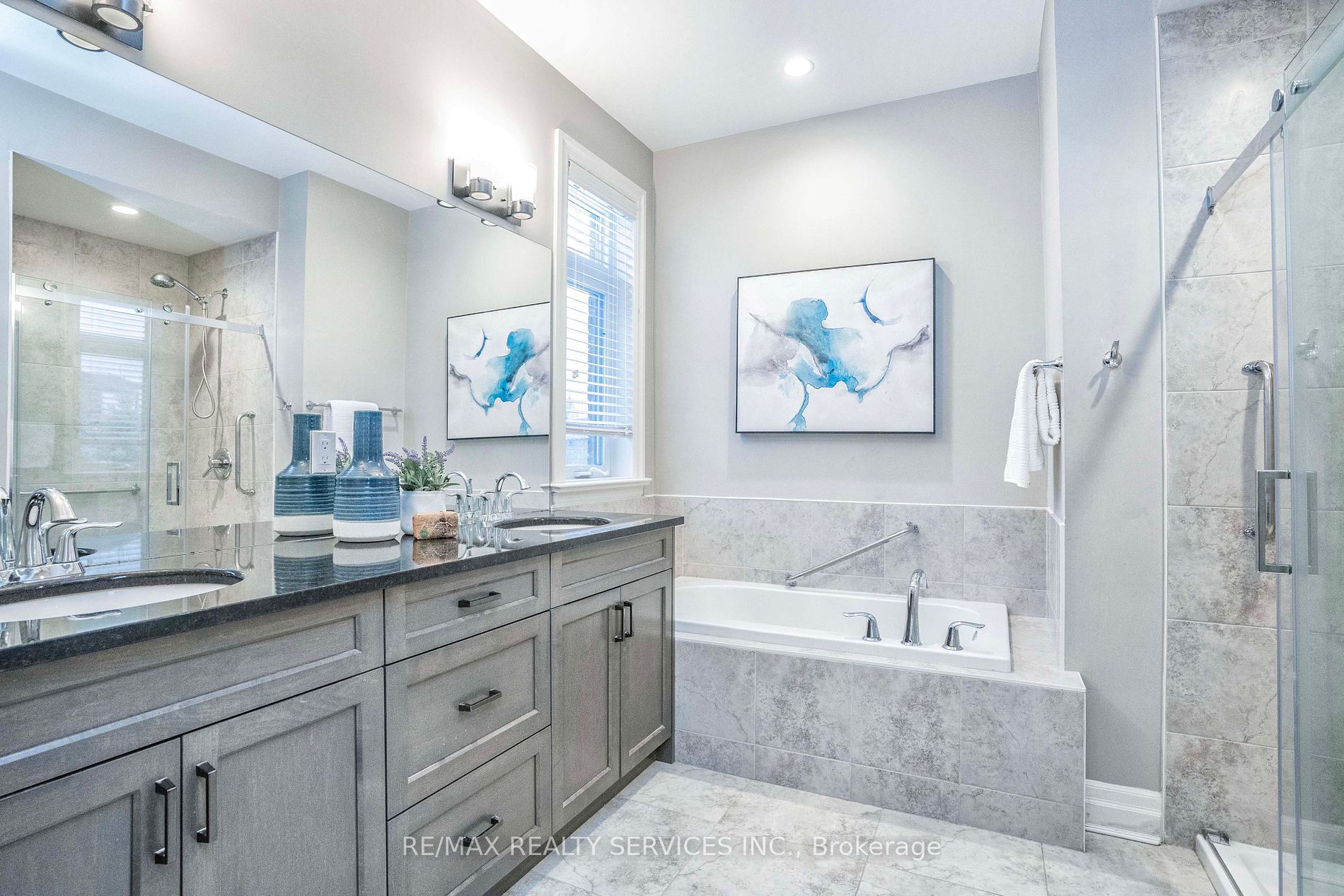 2290 Torrey Pines Way, #26