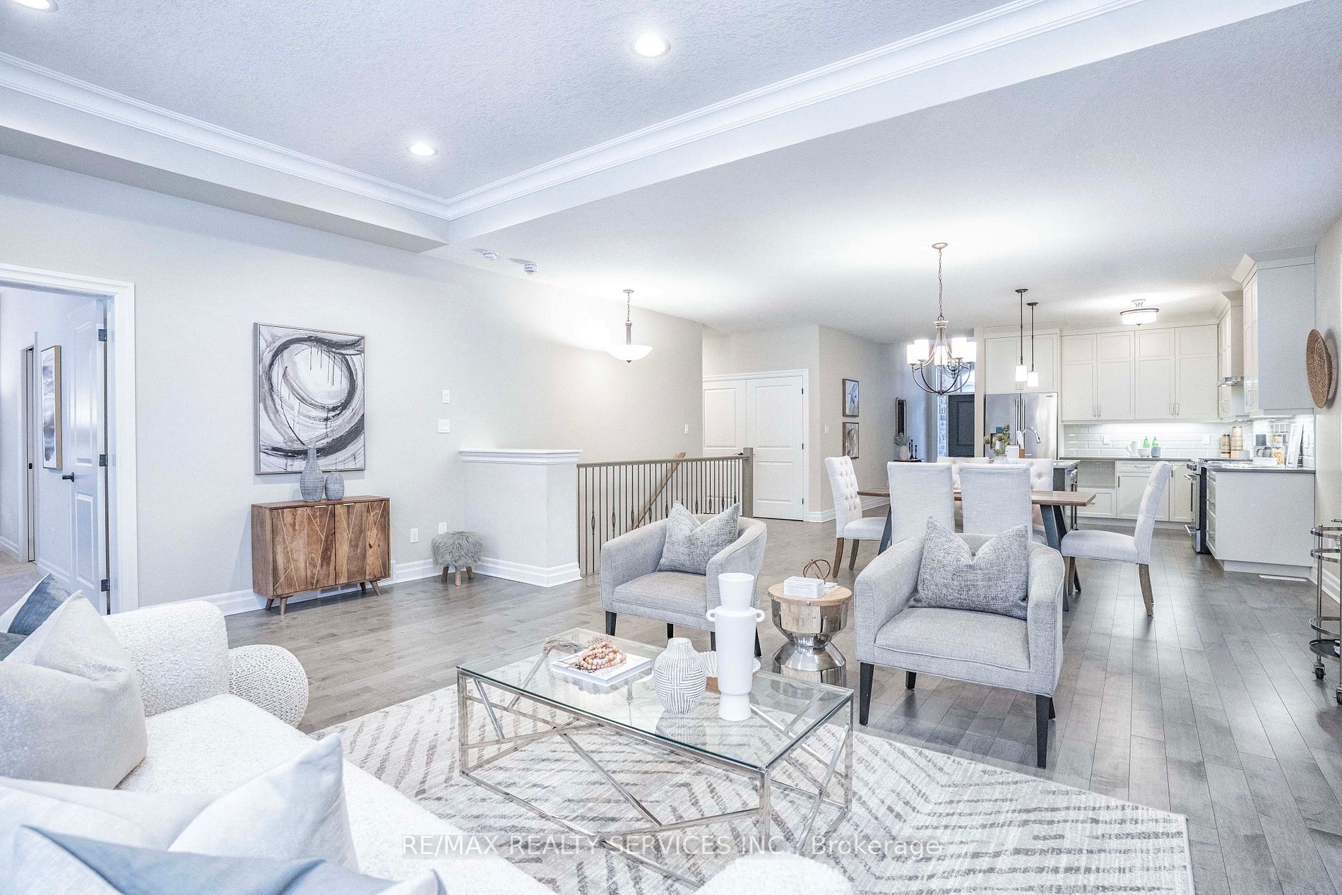 2290 Torrey Pines Way, #26