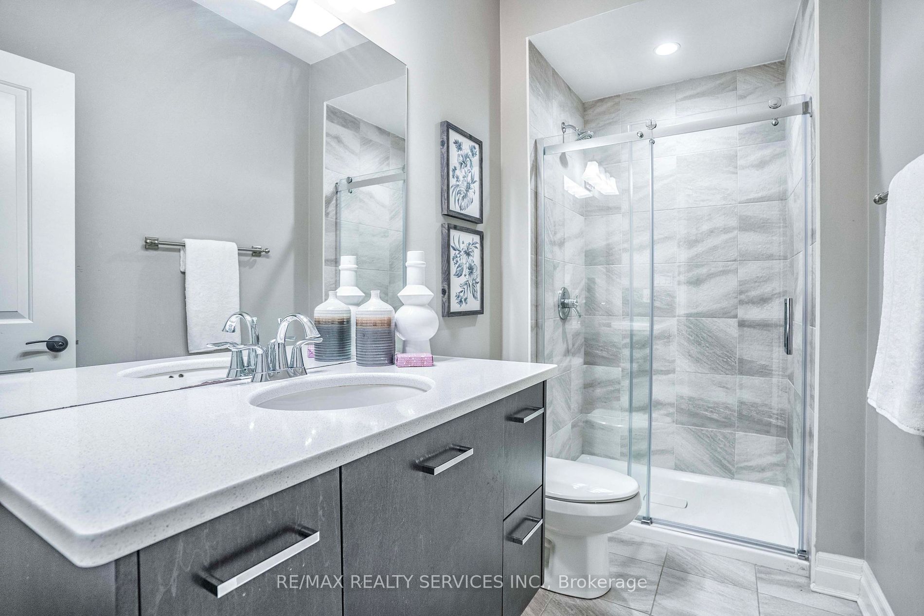 2290 Torrey Pines Way, #26