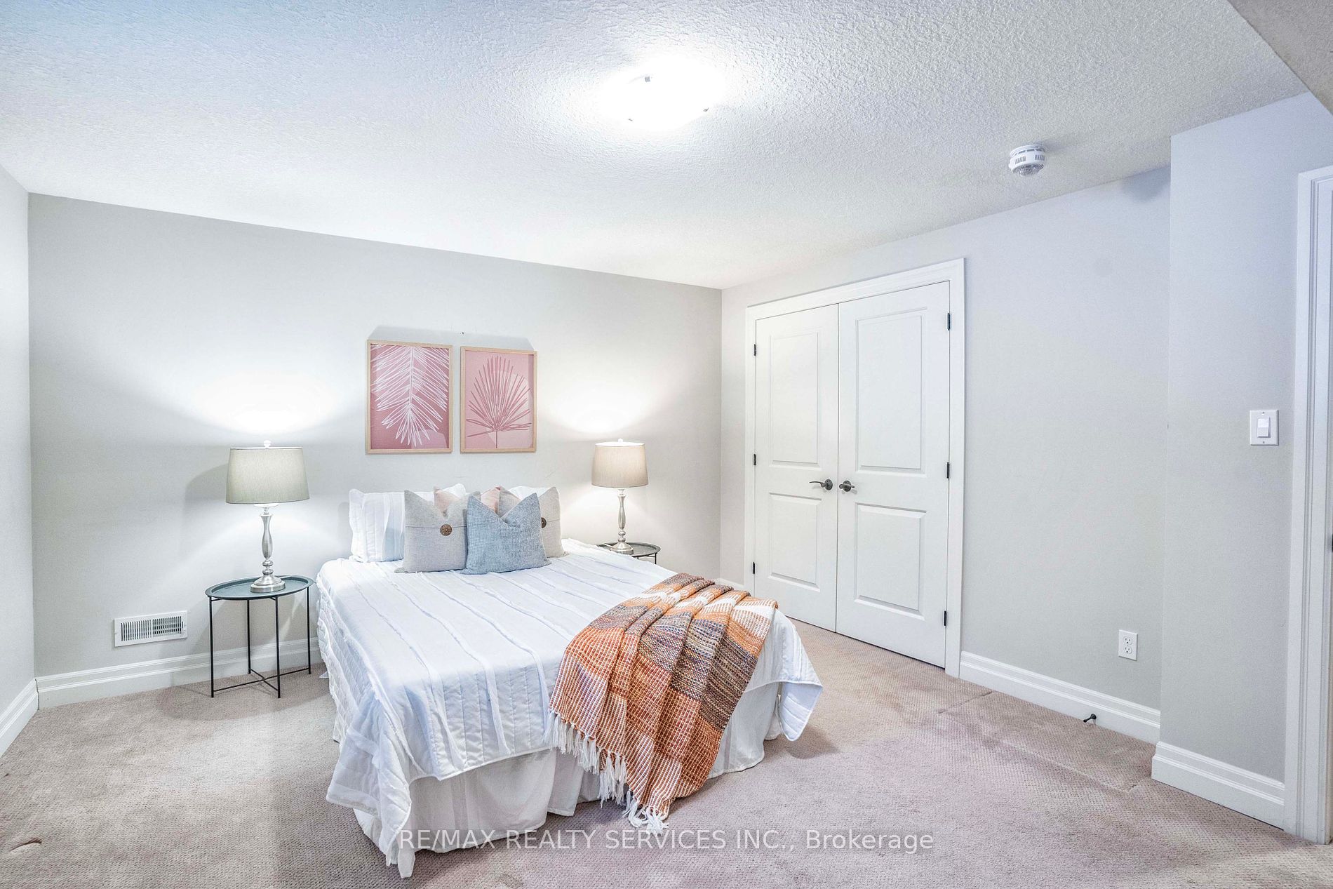 2290 Torrey Pines Way, #26