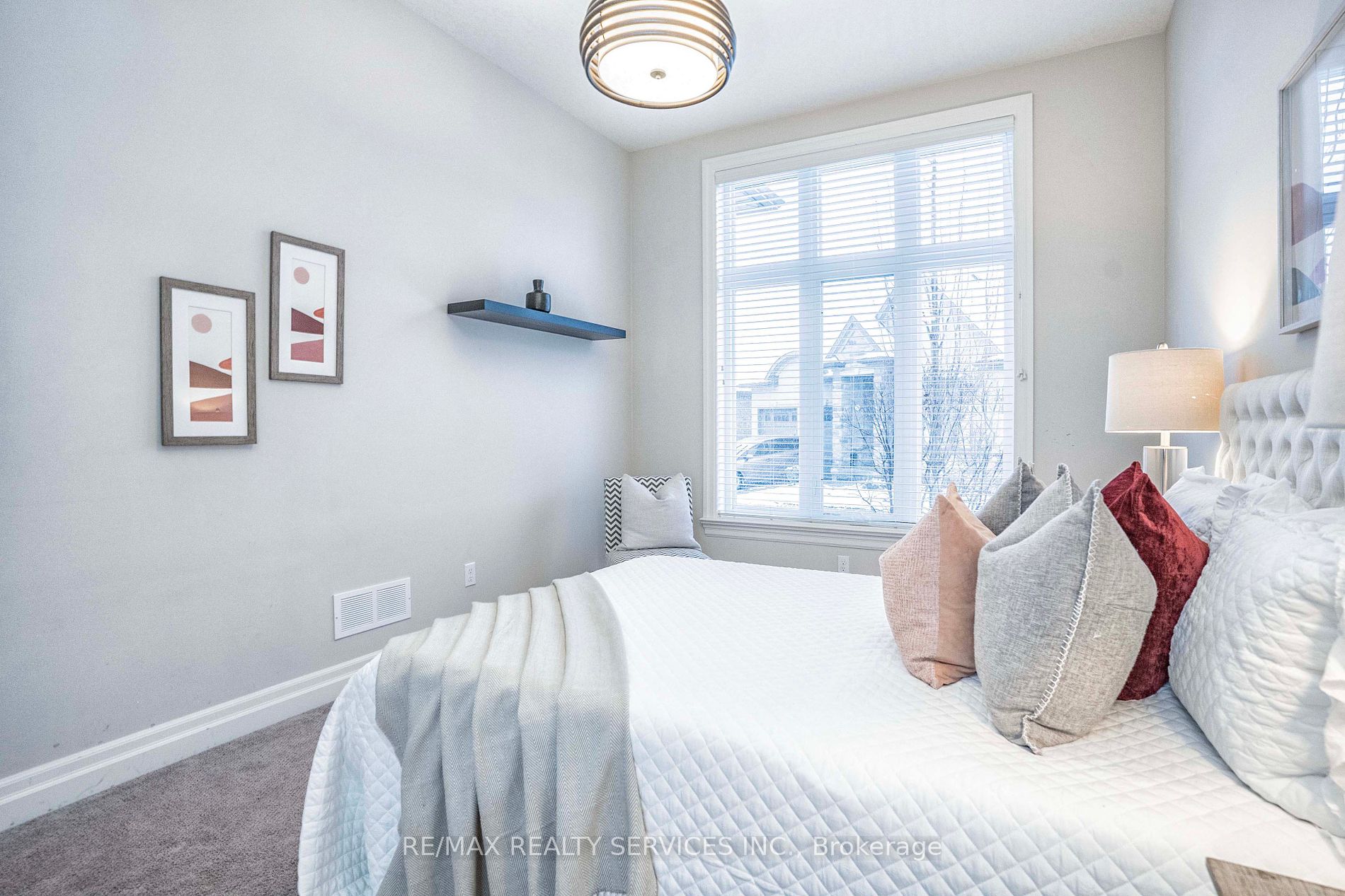 2290 Torrey Pines Way, #26