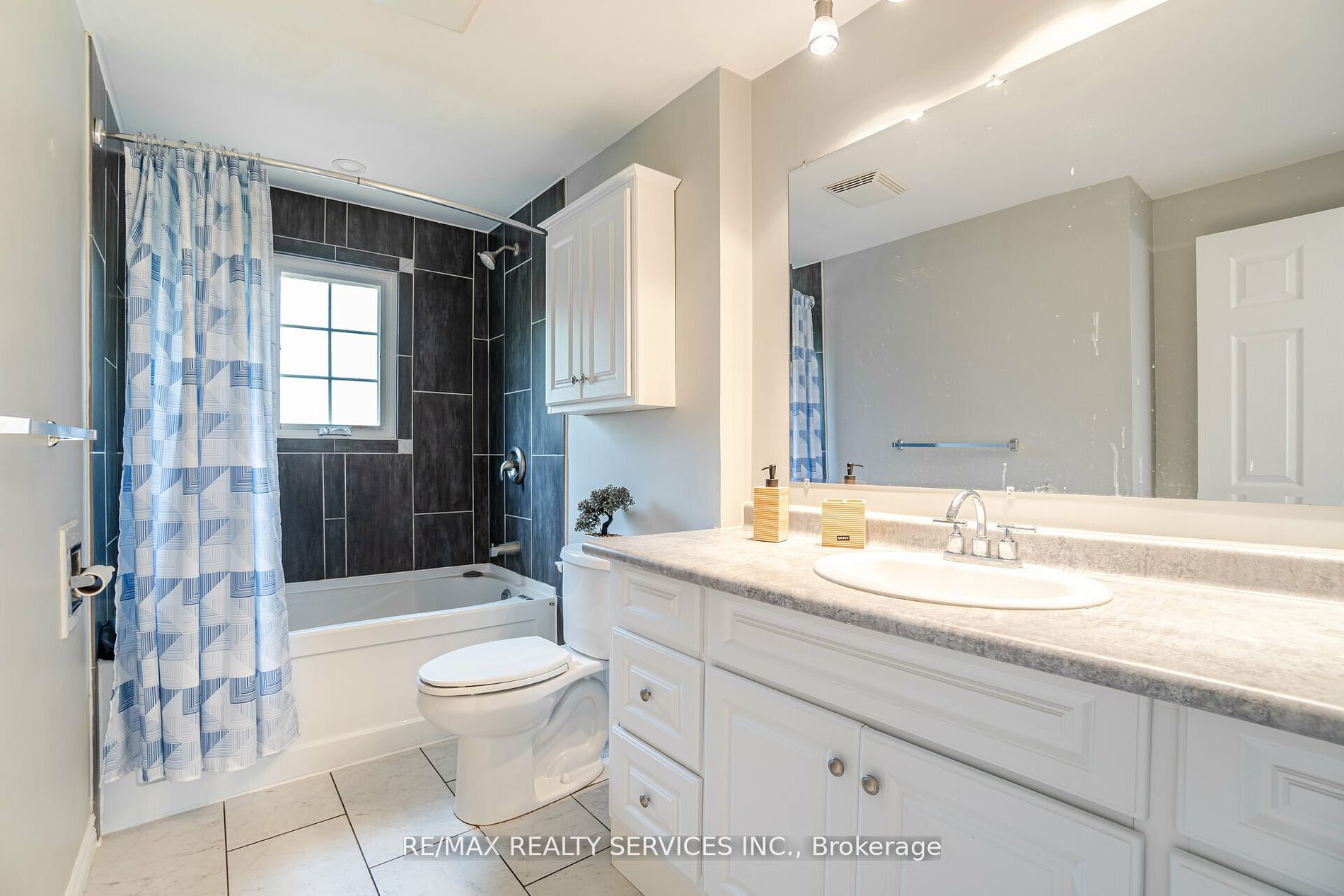 34 Bow Valley Drive, #9