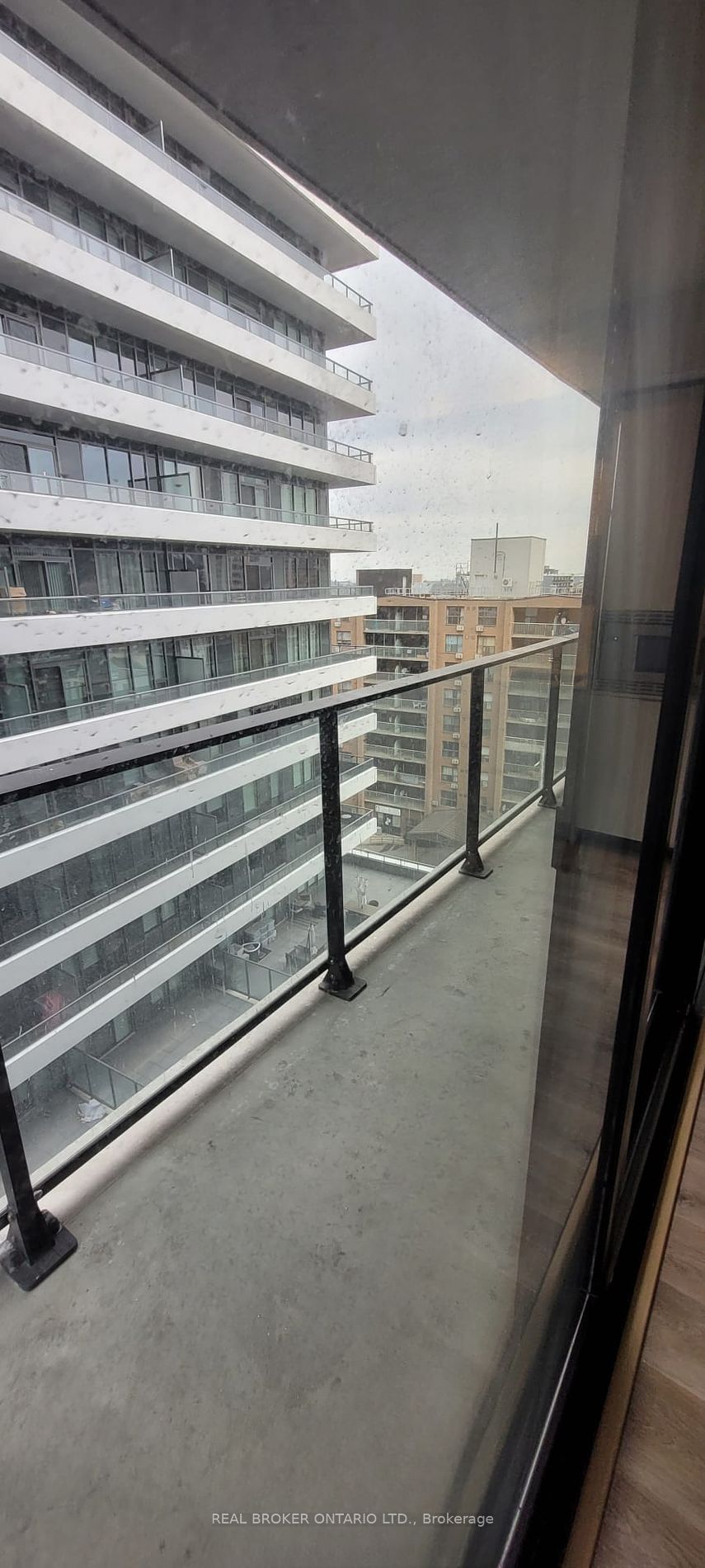 1 Jarvis Street E #922
