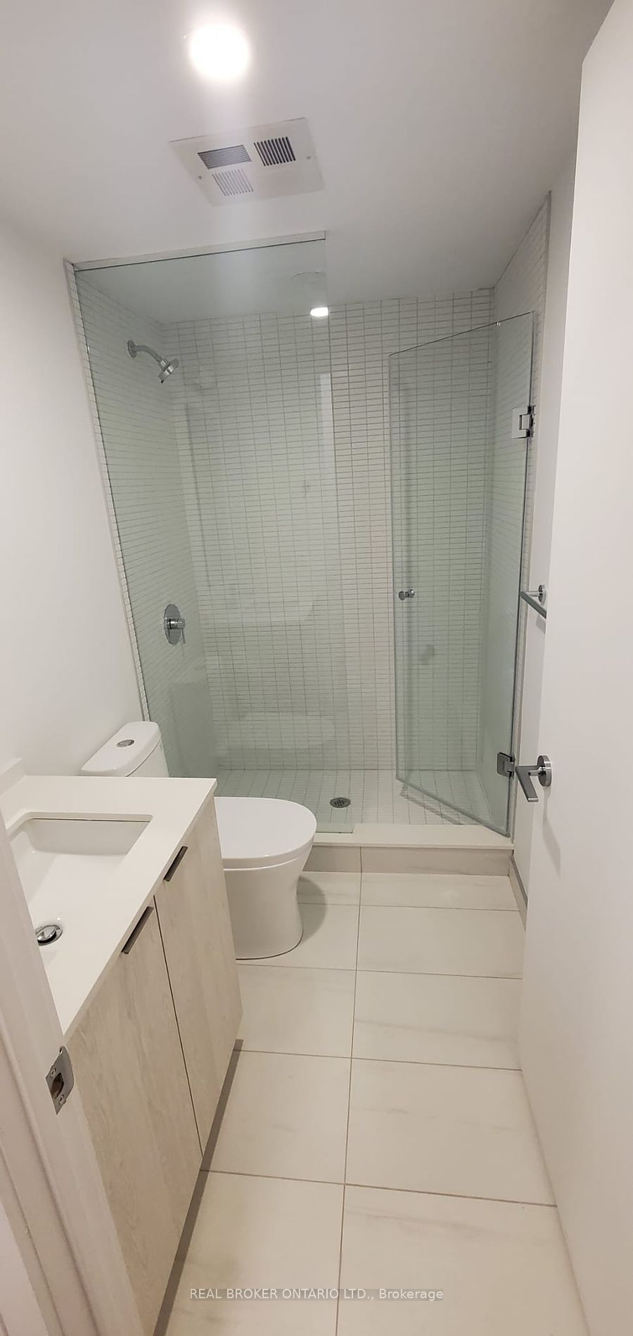 1 Jarvis Street E #922