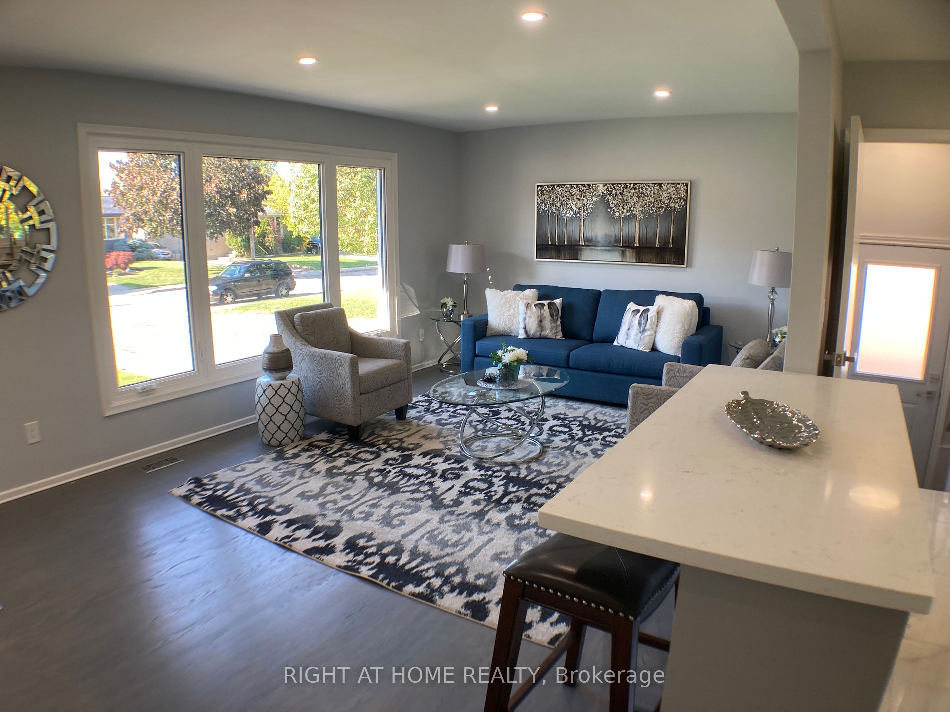 89 Greeningdon Drive