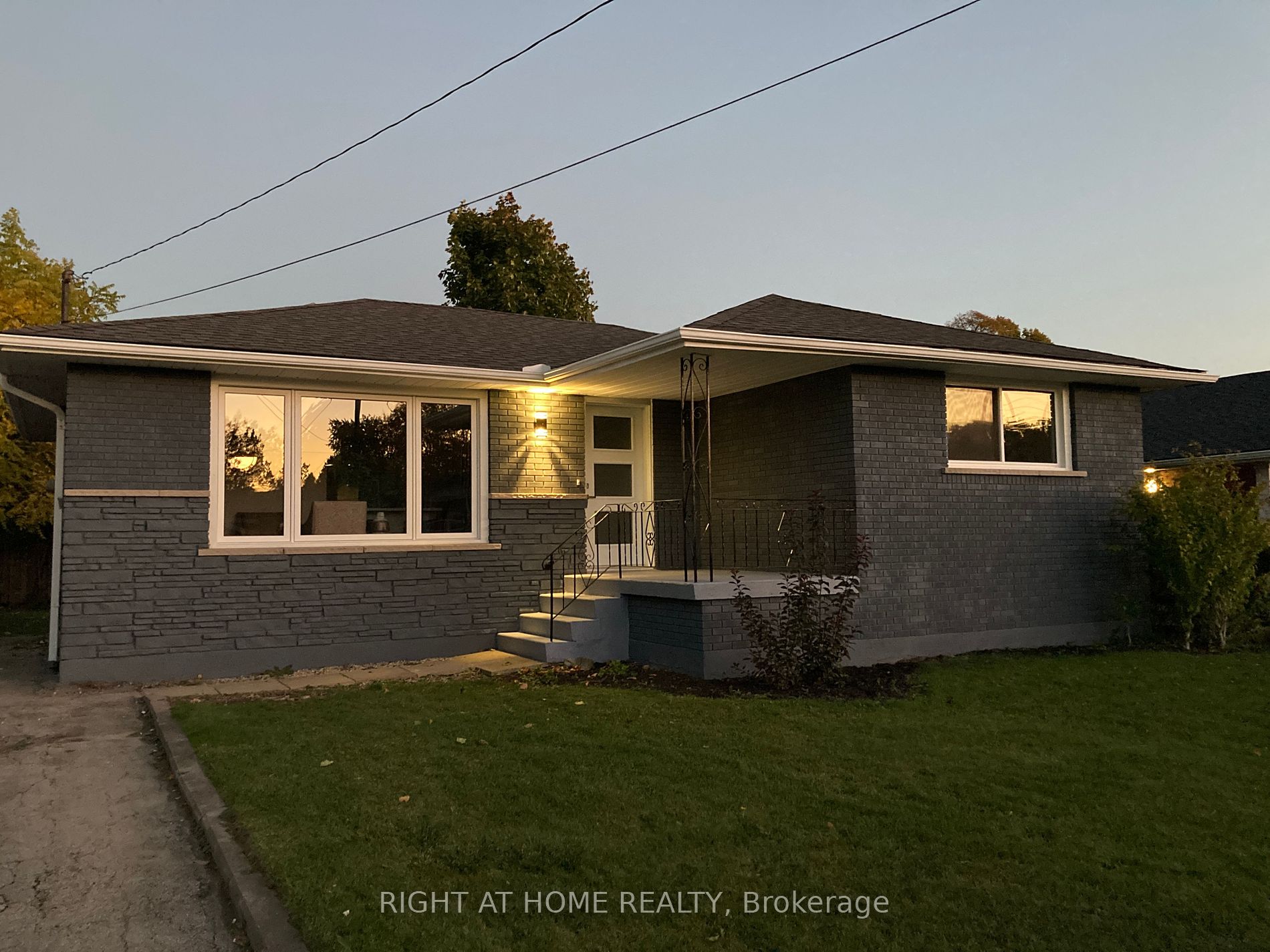 89 Greeningdon Drive