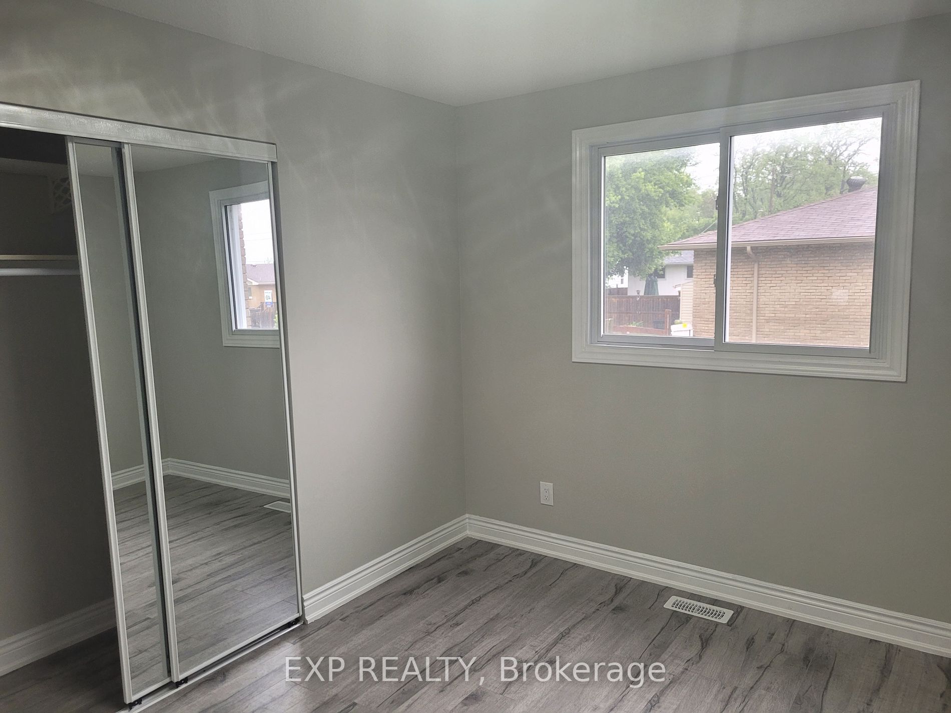 66 Darlington Dr