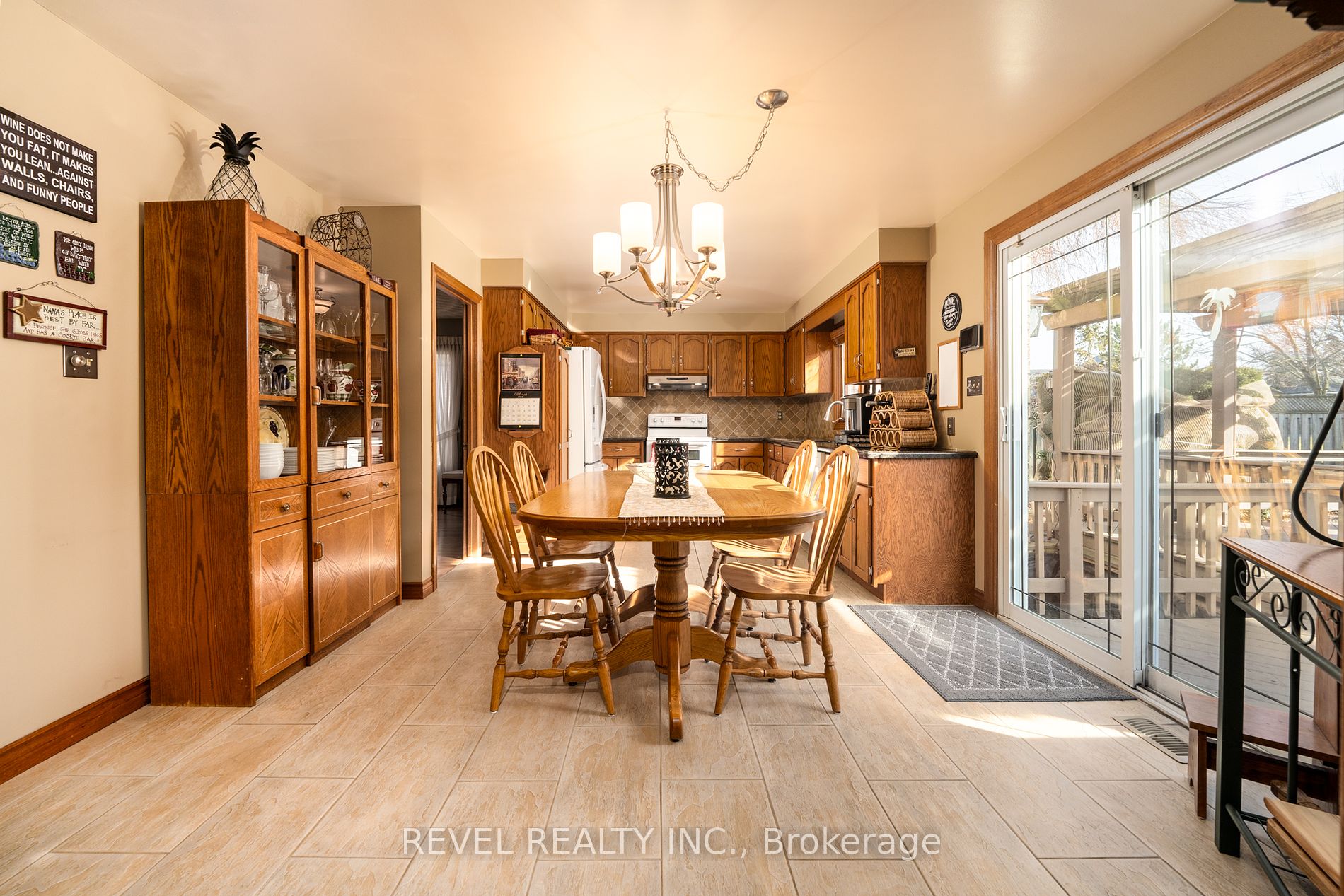 3412 Vinehaven Trail