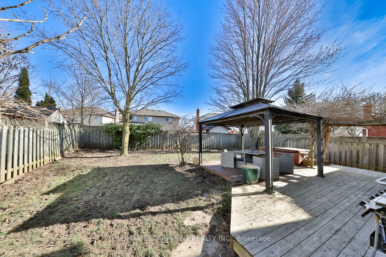48 Chudleigh St