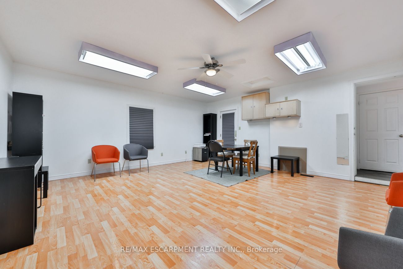 48 Chudleigh St
