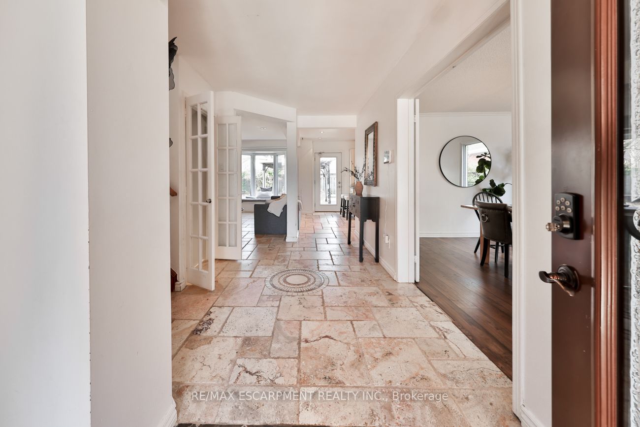 48 Chudleigh St