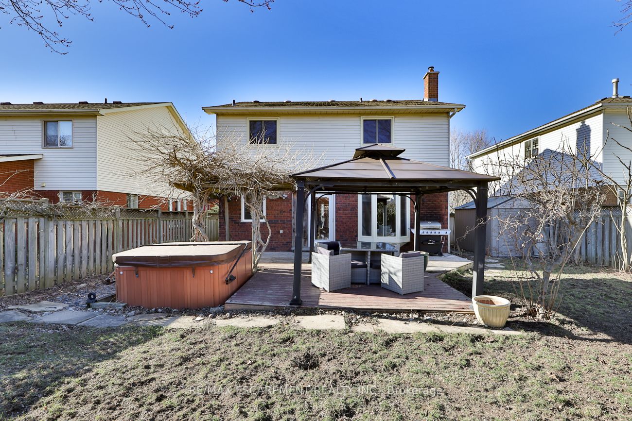 48 Chudleigh St