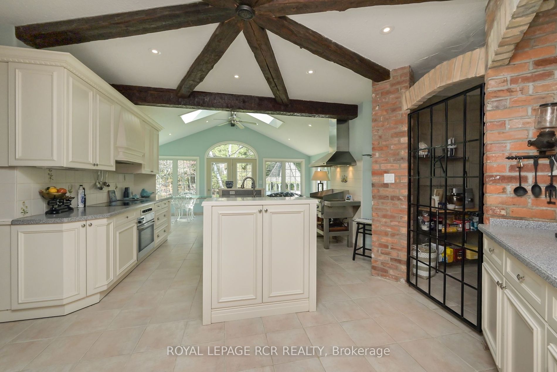 307466 Hockley Road