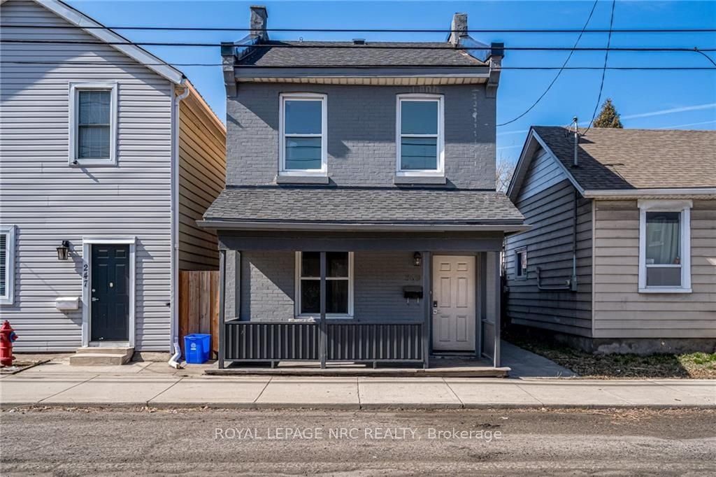 249 Wellington Street N