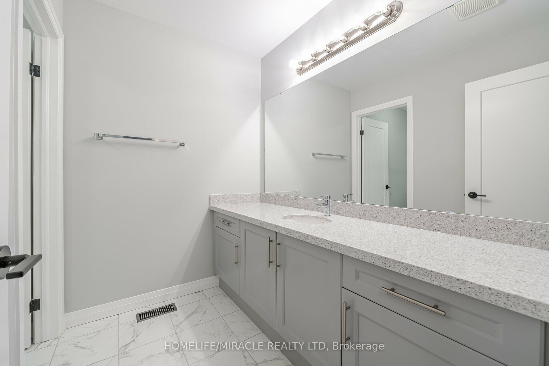 148 Cittadella Boulevard