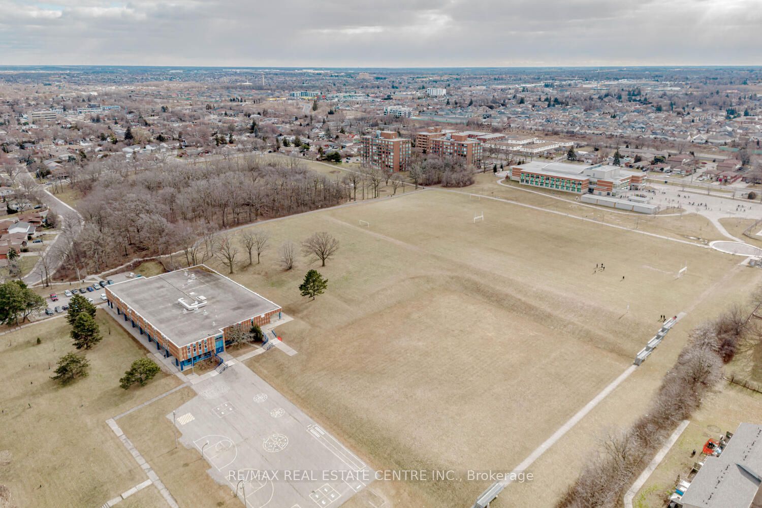 84 Elgar Ave