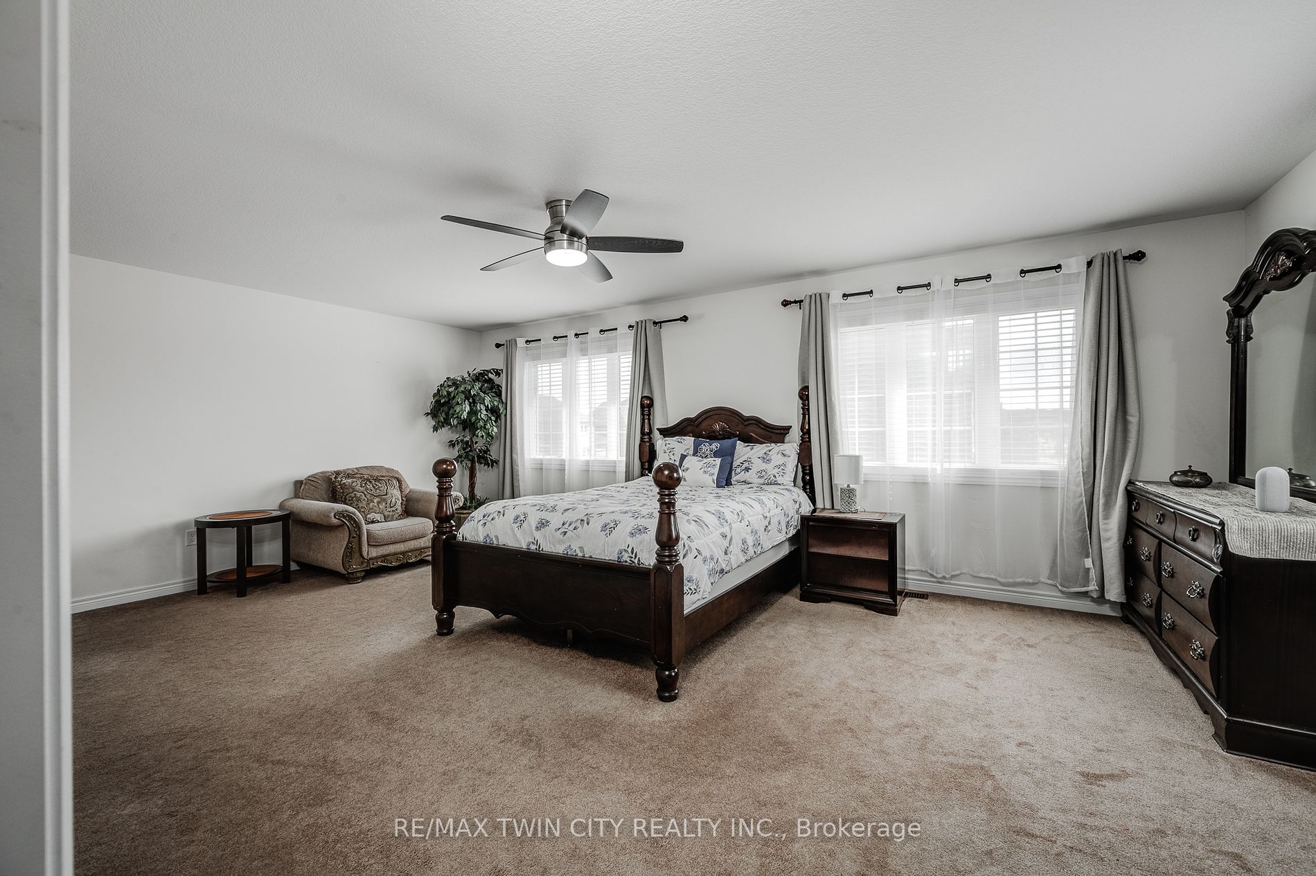 212 Dorchester Crt