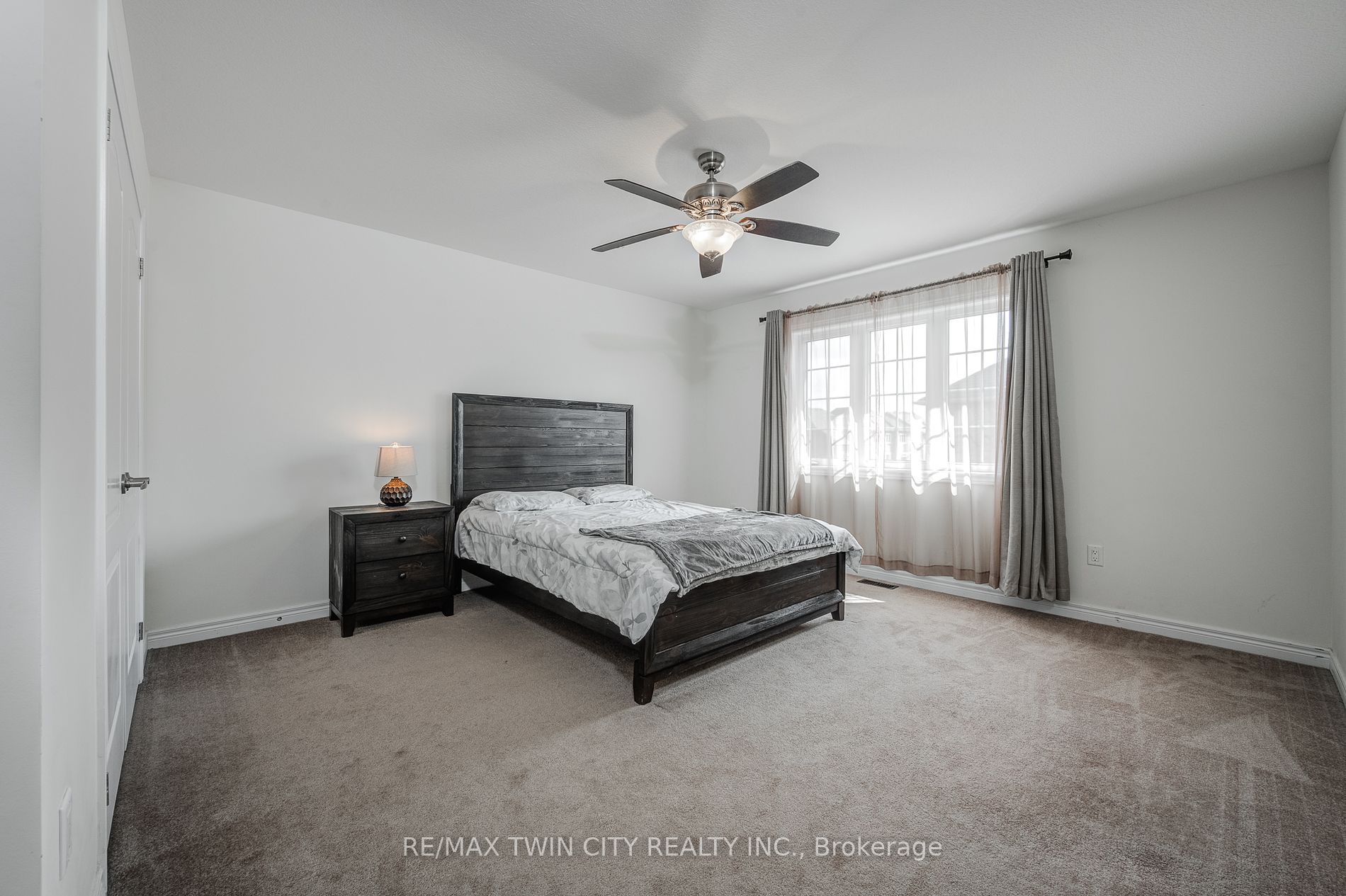 212 Dorchester Crt