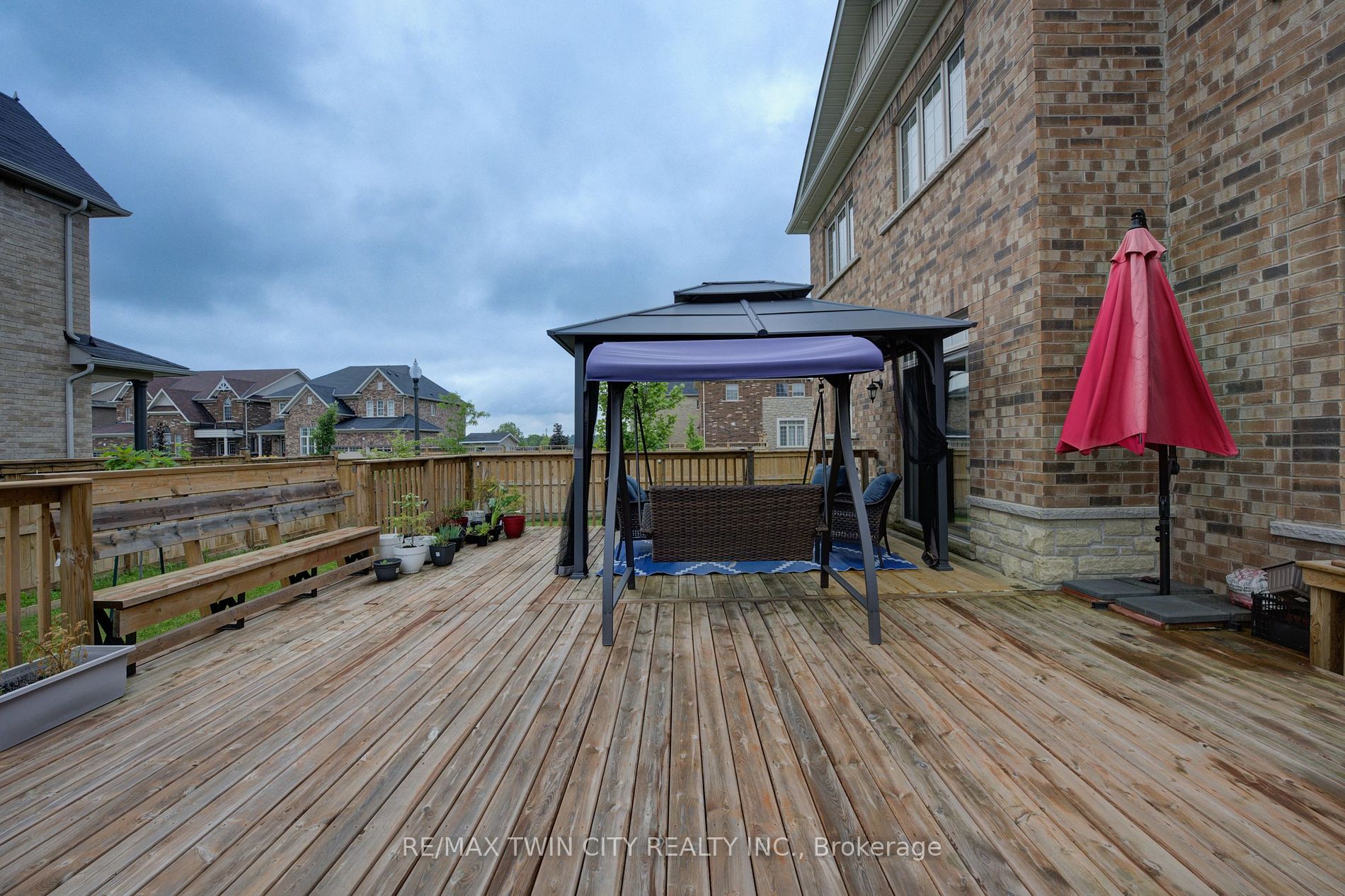 212 Dorchester Crt