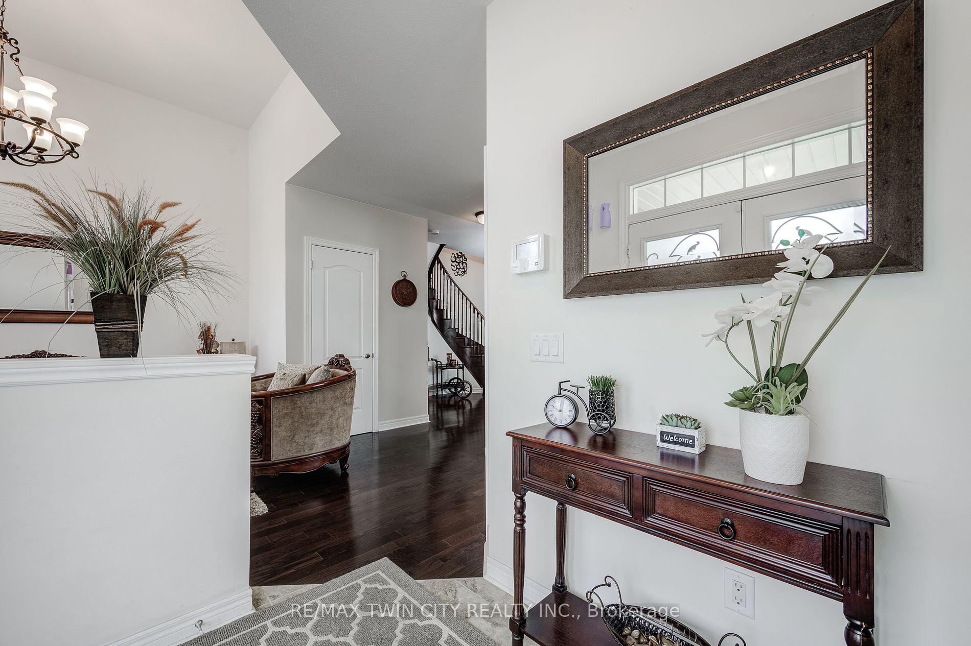 212 Dorchester Crt