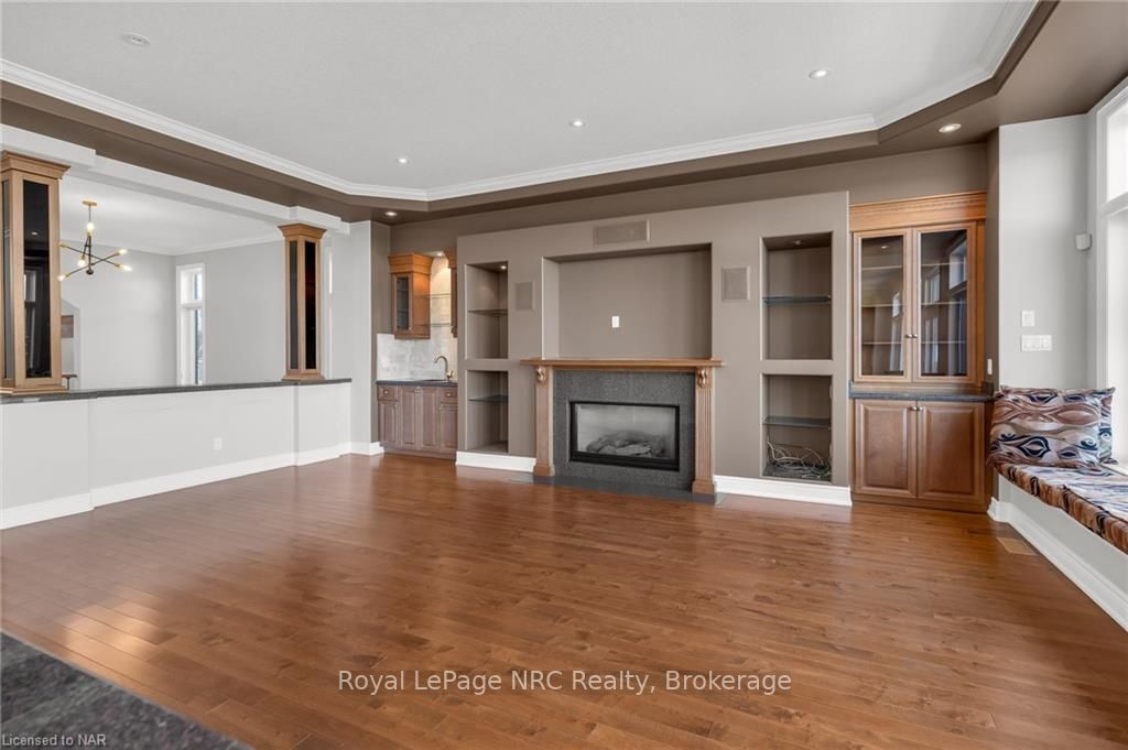 112 Watercrest Dr