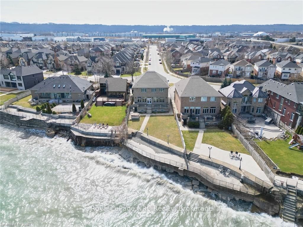 112 Watercrest Dr