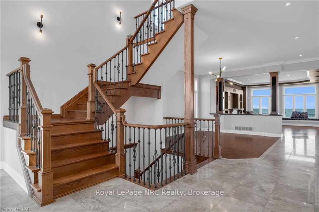 112 Watercrest Dr