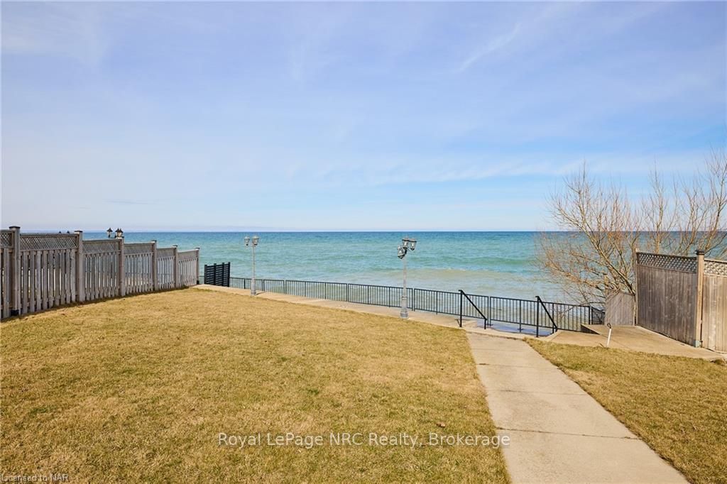112 Watercrest Dr