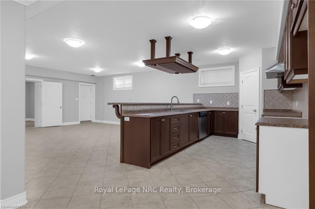 112 Watercrest Dr