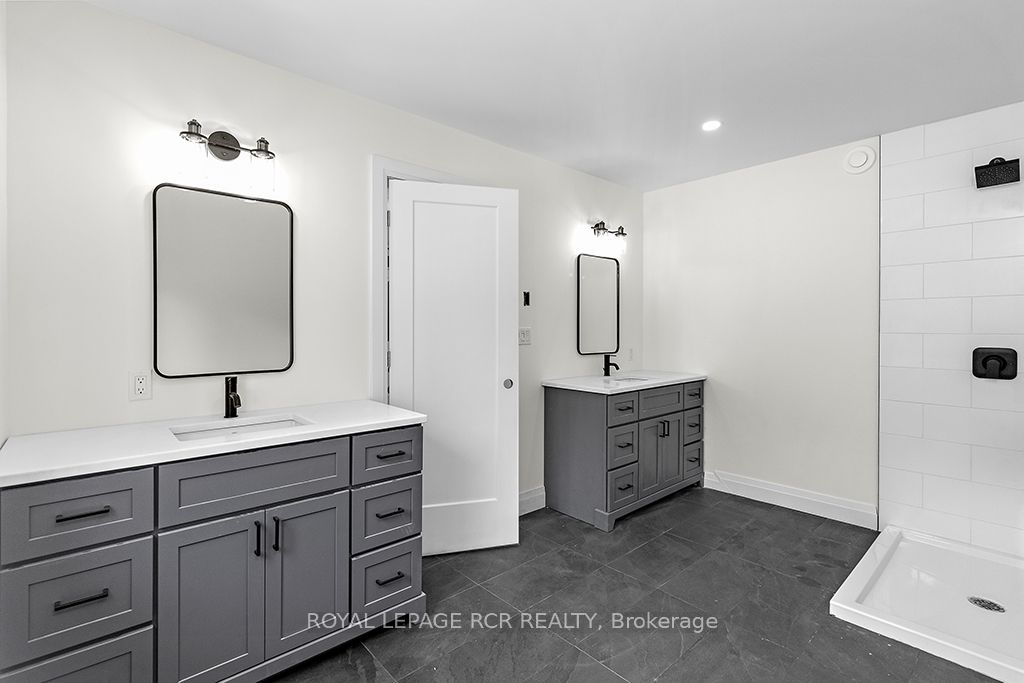 182 Canrobert St