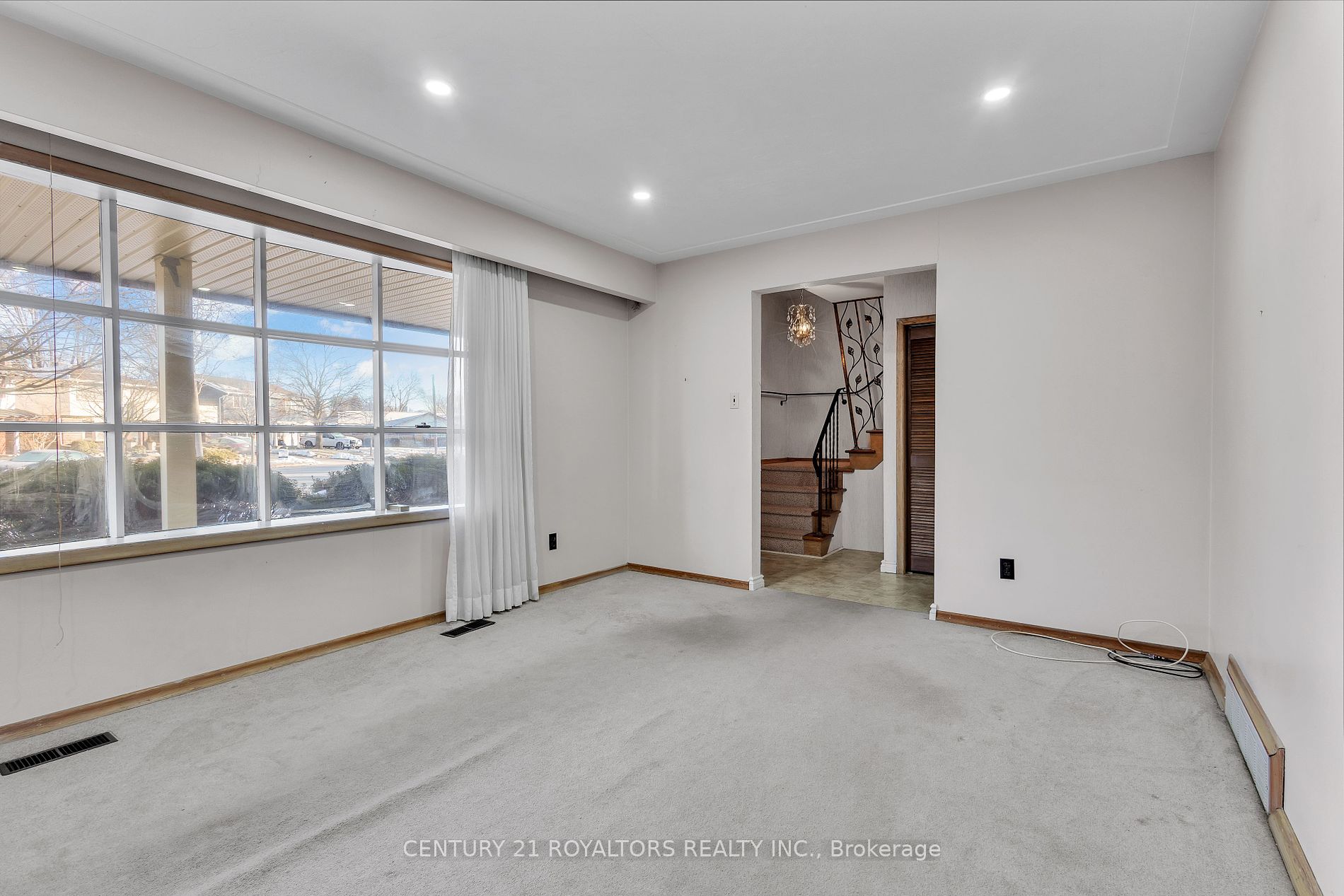 279 Kenneth Avenue
