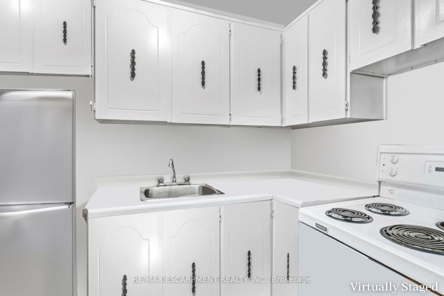 150 CHARLTON Avenue E #1201