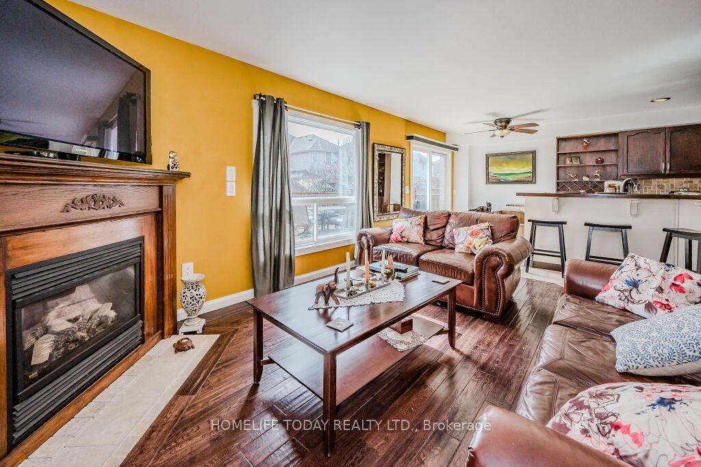 275 Farley Dr