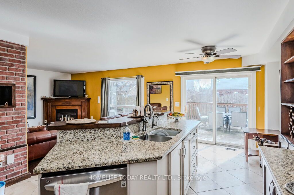 275 Farley Dr