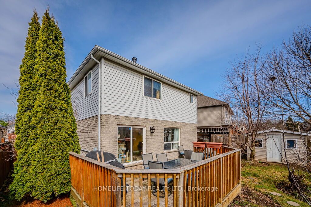 275 Farley Dr