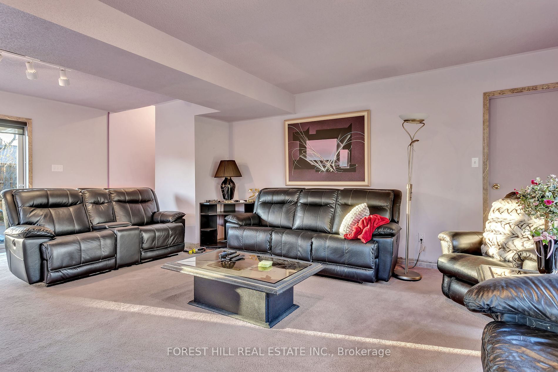285 Cottonwood Dr