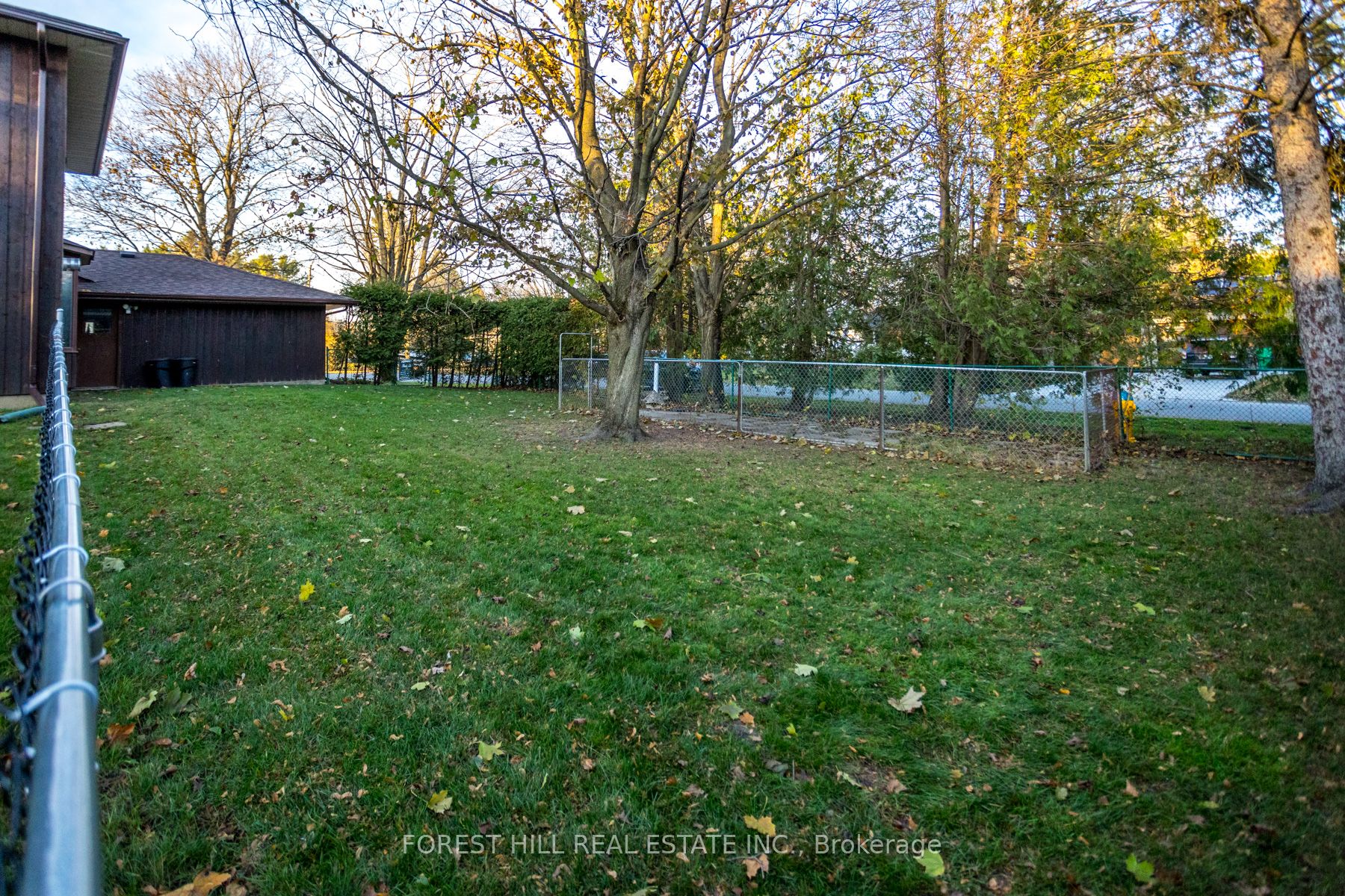 285 Cottonwood Dr