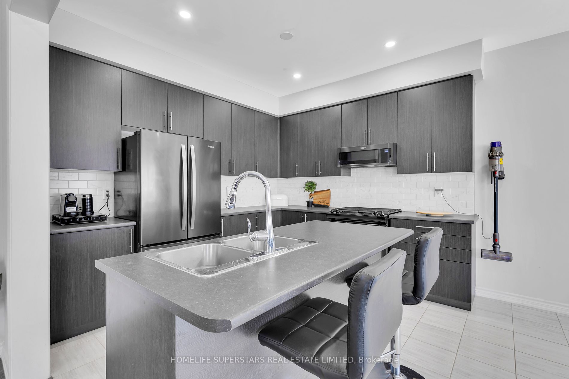 51 Robinson Rd