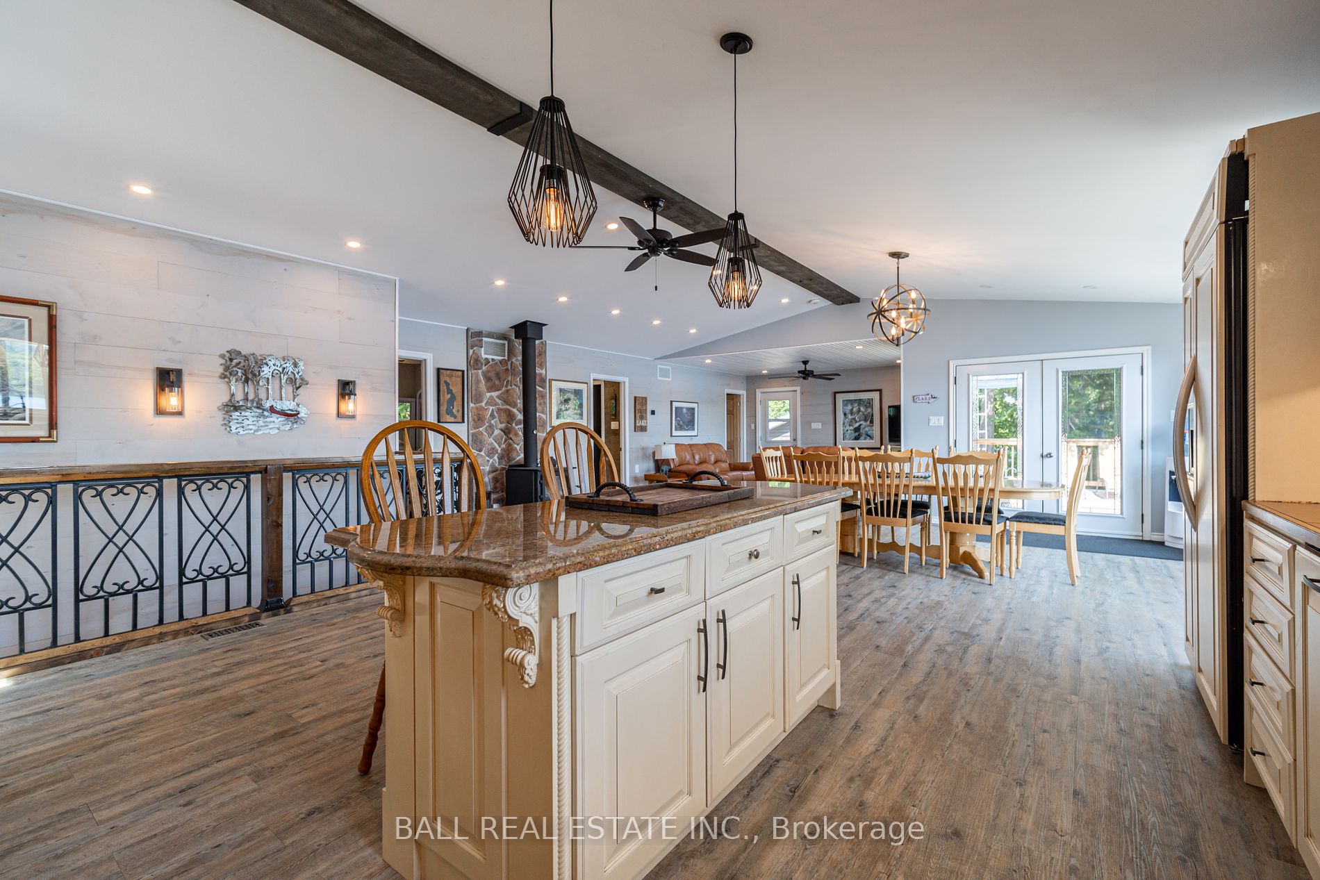 1758 Papineau Lake Rd